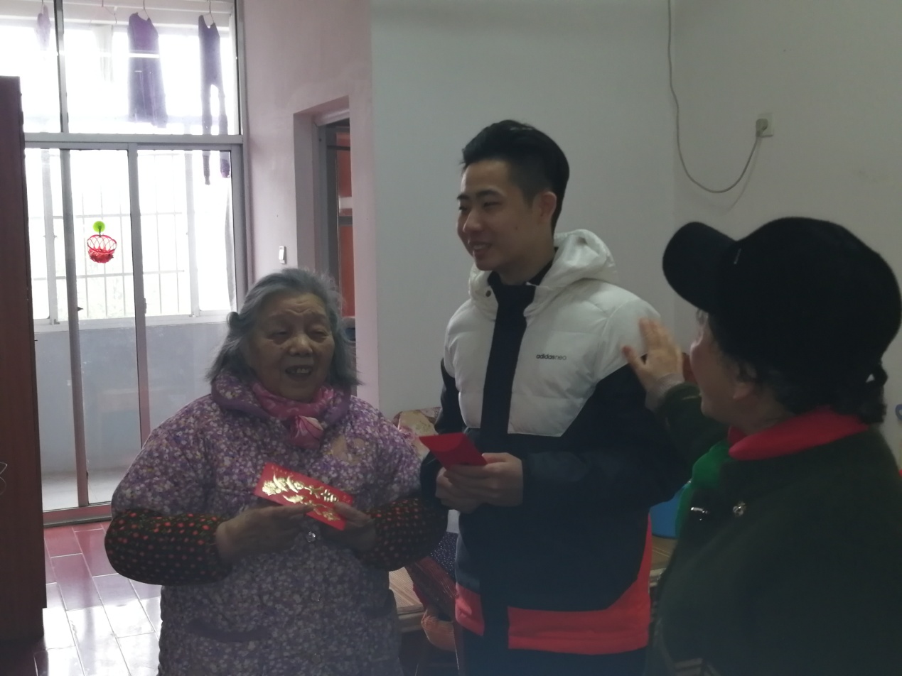 溫情滿除夕，愛心暖人心